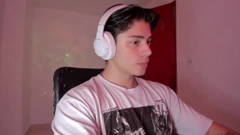 Snapshot of gio_russo chatting on 24, 9, 2025 GioRusso online show from 24, 9, 2025