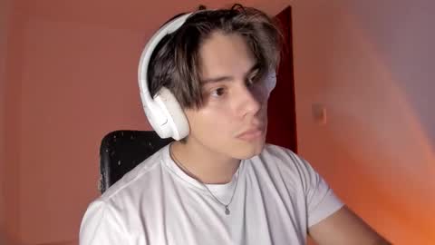 Snapshot of gio_russo chatting on 24, 11, 2025 GioRusso online show from 24, 11, 2025