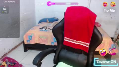 Snapshot of giorgia_xue53 chatting on 29, 12, 2024 Mary online show from 29, 12, 2024