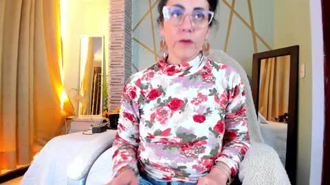 Girasol Walton online show from 15, 1, 2025