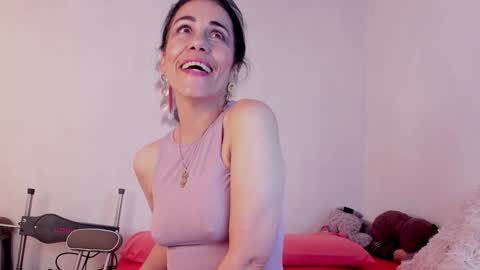 Girasol Walton online show from 8, 2, 2025