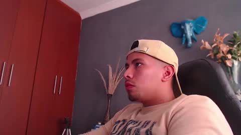 piggy boy online show from 11, 1, 2025