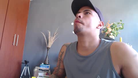 piggy boy online show from 12, 1, 2025