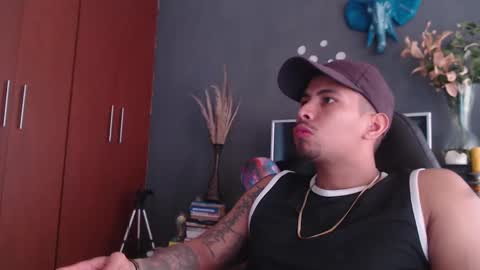 piggy boy online show from 19, 1, 2025