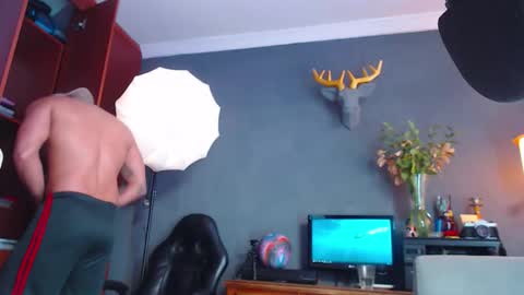 piggy boy online show from 24, 10, 2025