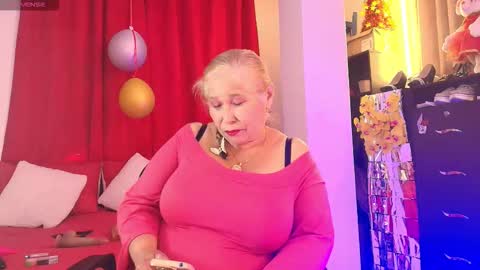 Girl Amada online show from 13, 2, 2026