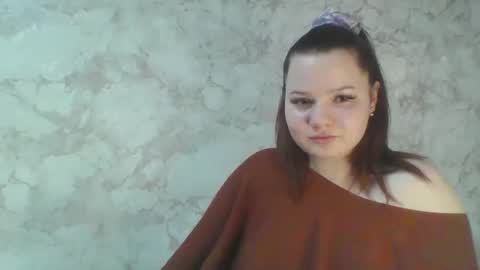 girl_cute07 online show from 6, 3, 2026