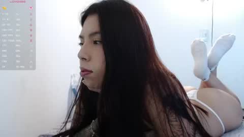 Snapshot of girl_honey_ chatting on 27, 6, 2026 Aleja online show from 27, 6, 2026