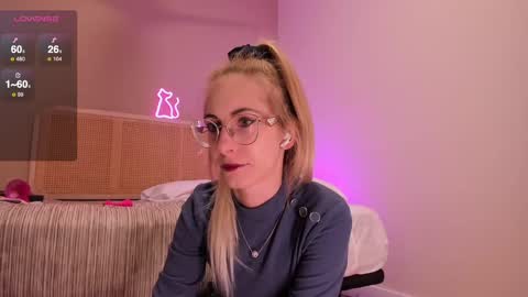 Nikki online show from 28, 2, 2025