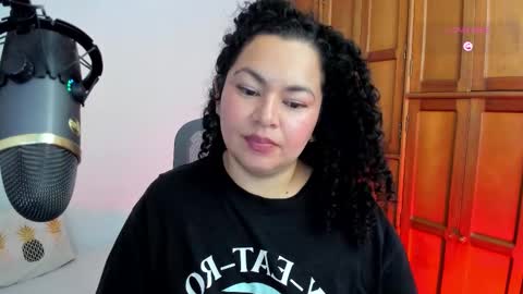 girl_inline online show from 8, 3, 2026