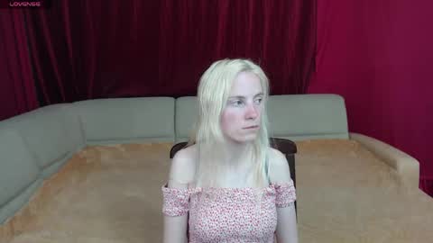 Snapshot of girl_summer97 chatting on 12, 5, 2026 Katia online show from 12, 5, 2026
