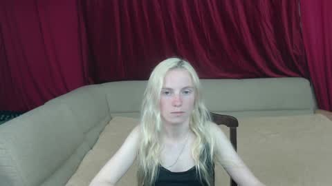 Snapshot of girl_summer97 chatting on 23, 5, 2026 Katia online show from 23, 5, 2026