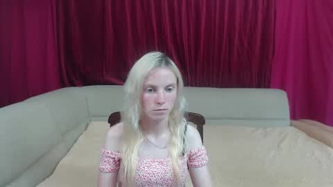 Snapshot of girl_summer97 chatting on 29, 6, 2026 Katia online show from 29, 6, 2026