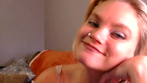 girlnextdoo4 online show from 30, 7, 2026