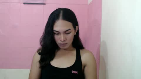 Snapshot of girlthatuneedxxx chatting on 13, 12, 2024 Rhaine online show from 13, 12, 2024