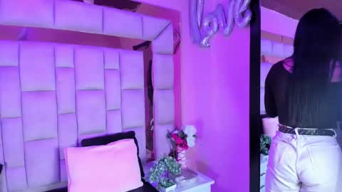 gisell_squirt online show from 15, 1, 2026