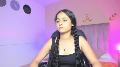 GISELLE ROLDAN online show from 21, 4, 2026