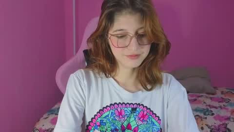 Snapshot of giseselle chatting on 8, 6, 2026 giselle online show from 8, 6, 2026