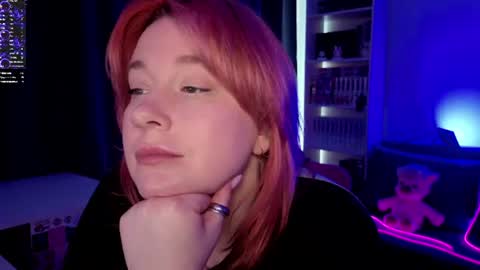 Snapshot of gitera_ chatting on 11, 6, 2026 AlexaMillis online show from 11, 6, 2026