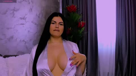 Giulia online show from 5, 5, 2026