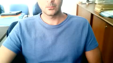 Snapshot of giuseppevai1 chatting on 3, 6, 2026 giuseppevai1 online show from 3, 6, 2026