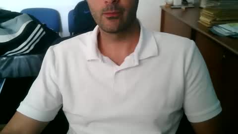 Snapshot of giuseppevai1 chatting on 4, 6, 2026 giuseppevai1 online show from 4, 6, 2026