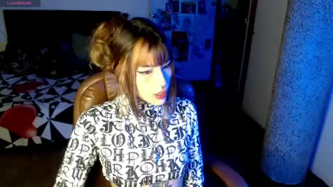 Snapshot of givenom chatting on 17, 4, 2026 dirtyvenom online show from 17, 4, 2026