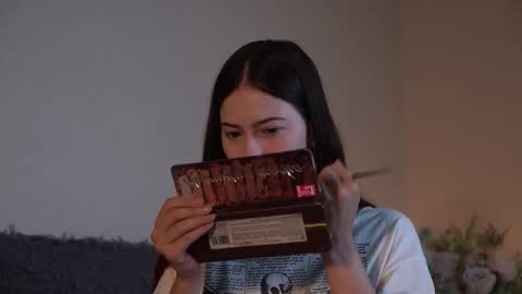 Agness online show from 18, 9, 2025