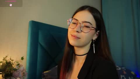 Agness online show from 9, 10, 2025