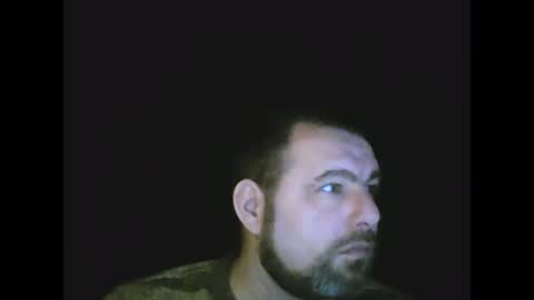 Snapshot of gjleeke chatting on 28, 12, 2024 guzz online show from 28, 12, 2024