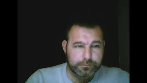 Snapshot of gjleeke chatting on 22, 11, 2025 guzz online show from 22, 11, 2025