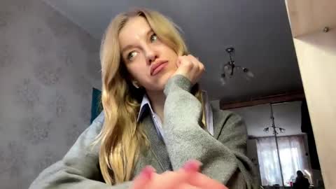 Snapshot of gladyswigg chatting on 6, 4, 2026 gladyswigg online show from 6, 4, 2026