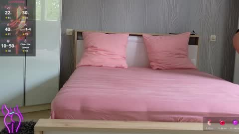 Pauline online show from 28, 4, 2026