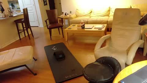 glennbitch online show from 12, 4, 2026