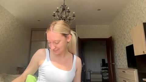 Sandy online show from 4, 8, 2026