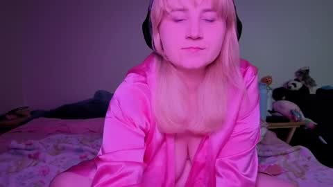 Glitch online show from 1, 6, 2026