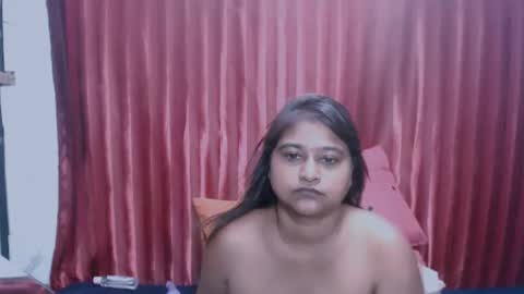 glitter candy online show from 15, 2, 2026
