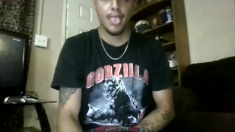 Snapshot of glly555 chatting on 7, 7, 2026 glly555 online show from 7, 7, 2026