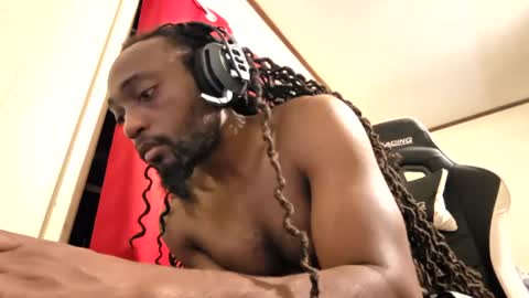 glomightyj online show from 22, 7, 2026