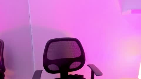 Mimi online show from 3, 12, 2025