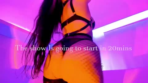Mimi online show from 5, 5, 2026