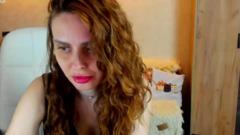 Snapshot of gloria_wood chatting on 30, 4, 2026 Gloria Wood online show from 30, 4, 2026
