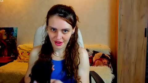 Snapshot of gloria_wood chatting on 11, 5, 2026 Gloria Wood online show from 11, 5, 2026