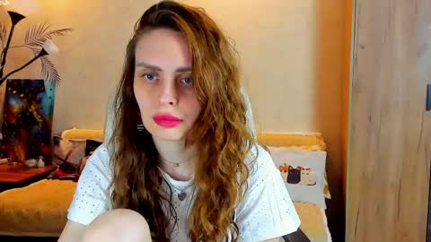 Snapshot of gloria_wood chatting on 21, 5, 2026 Gloria Wood online show from 21, 5, 2026