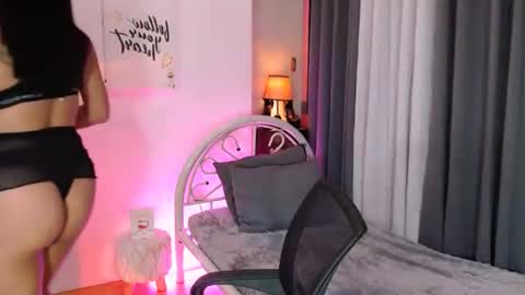 Snapshot of gloriousslutshay chatting on 2, 11, 2025 shy online show from 2, 11, 2025