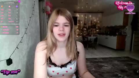  Roxy  online show from 16, 12, 2024