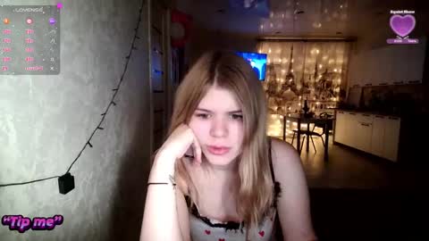  Roxy  online show from 18, 12, 2024