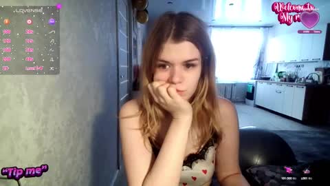  Roxy  online show from 24, 2, 2025