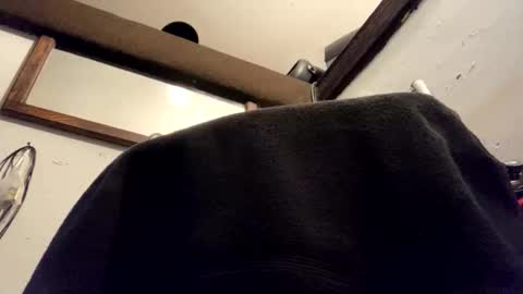 Snapshot of glow28 chatting on 15, 4, 2026 glow28 online show from 15, 4, 2026