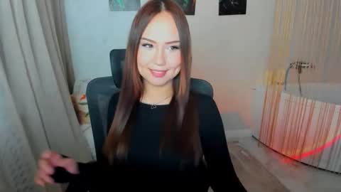 Snapshot of gloweme chatting on 12, 3, 2026 Mila online show from 12, 3, 2026